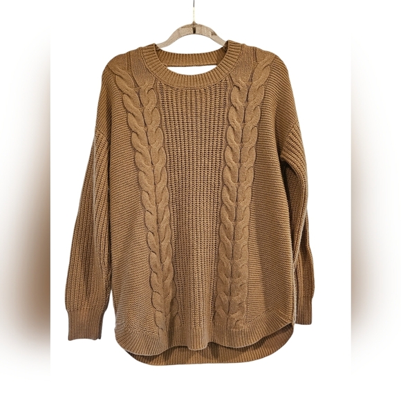 Sweaters - Woman's Tan Cable Knit Sweater NWOT
